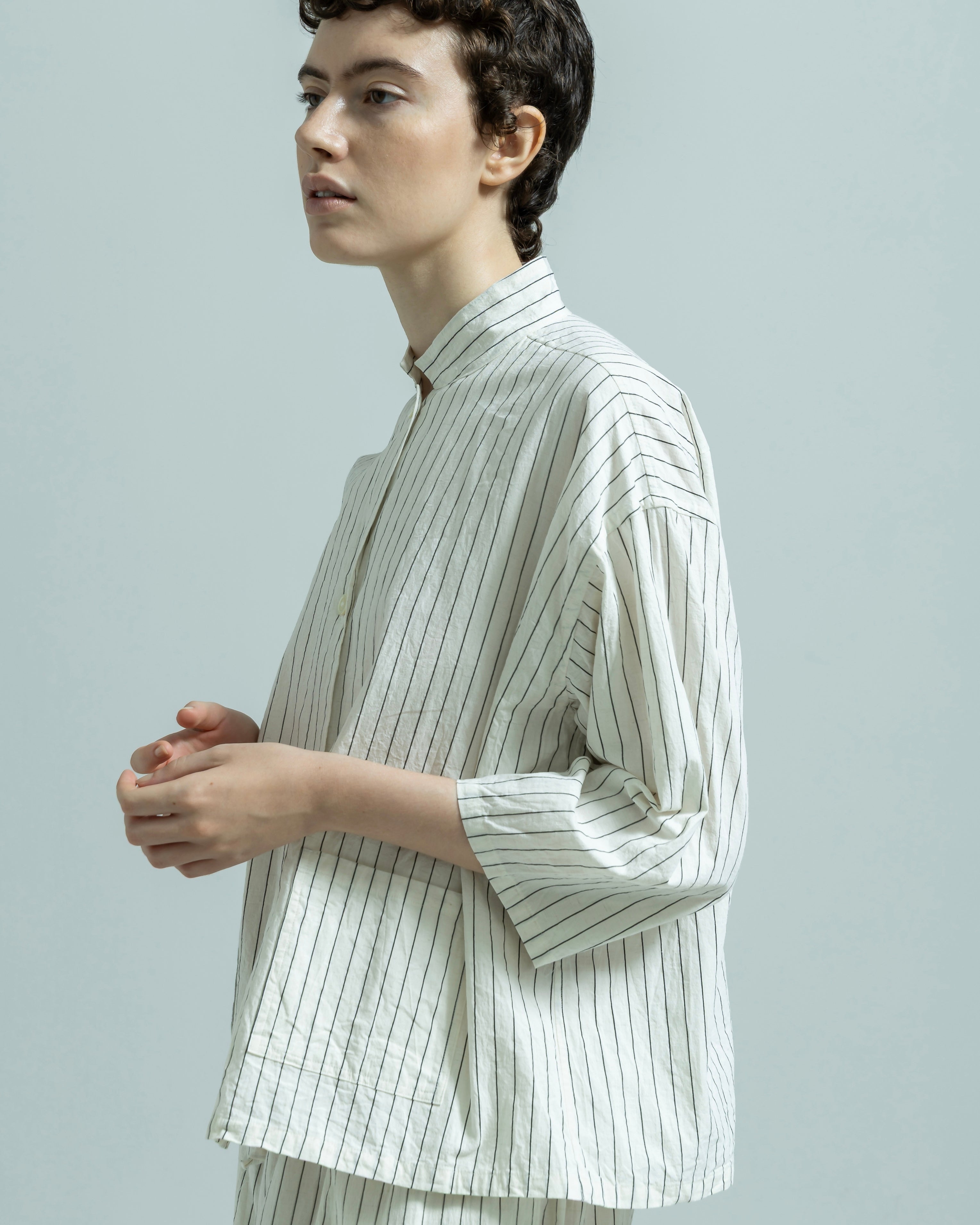 COTTON LINEN STRIPE W OPEN POCKET COLLAR SHIRT（コットンリネンダブルストライプオープンポケットシャツ）｜BIYOMA（ビヨーマ）OFFICIAL ONLINE STORE
