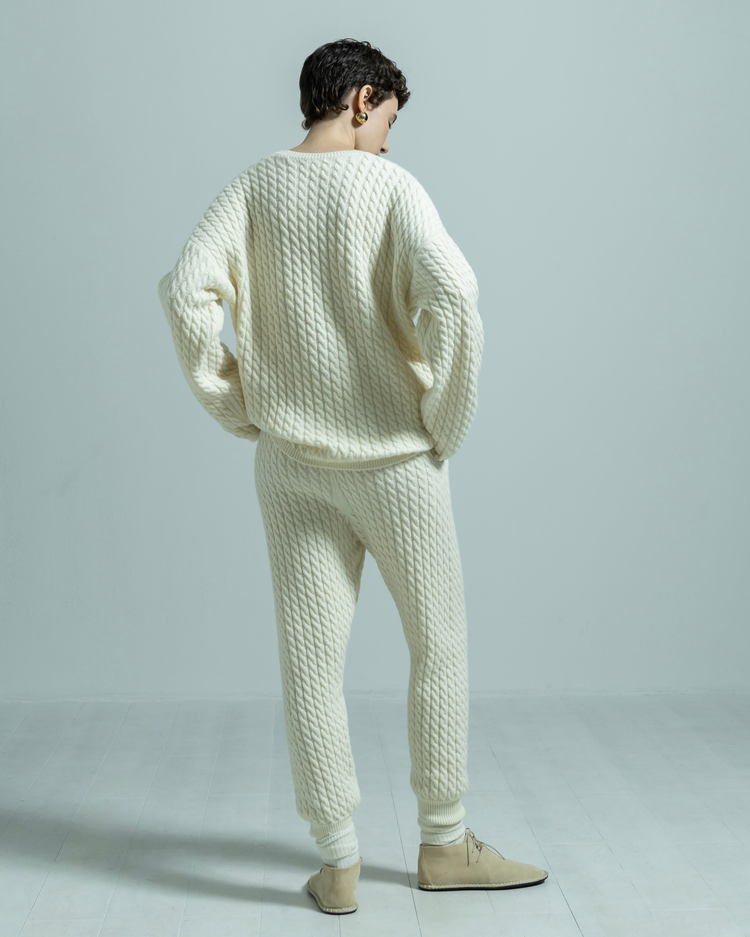 WOOL NYLON CABLE KNIT PANTS（ウールナイロンケーブルニットパンツ）｜BIYOMA（ビヨーマ）OFFICIAL ONLINE STORE
