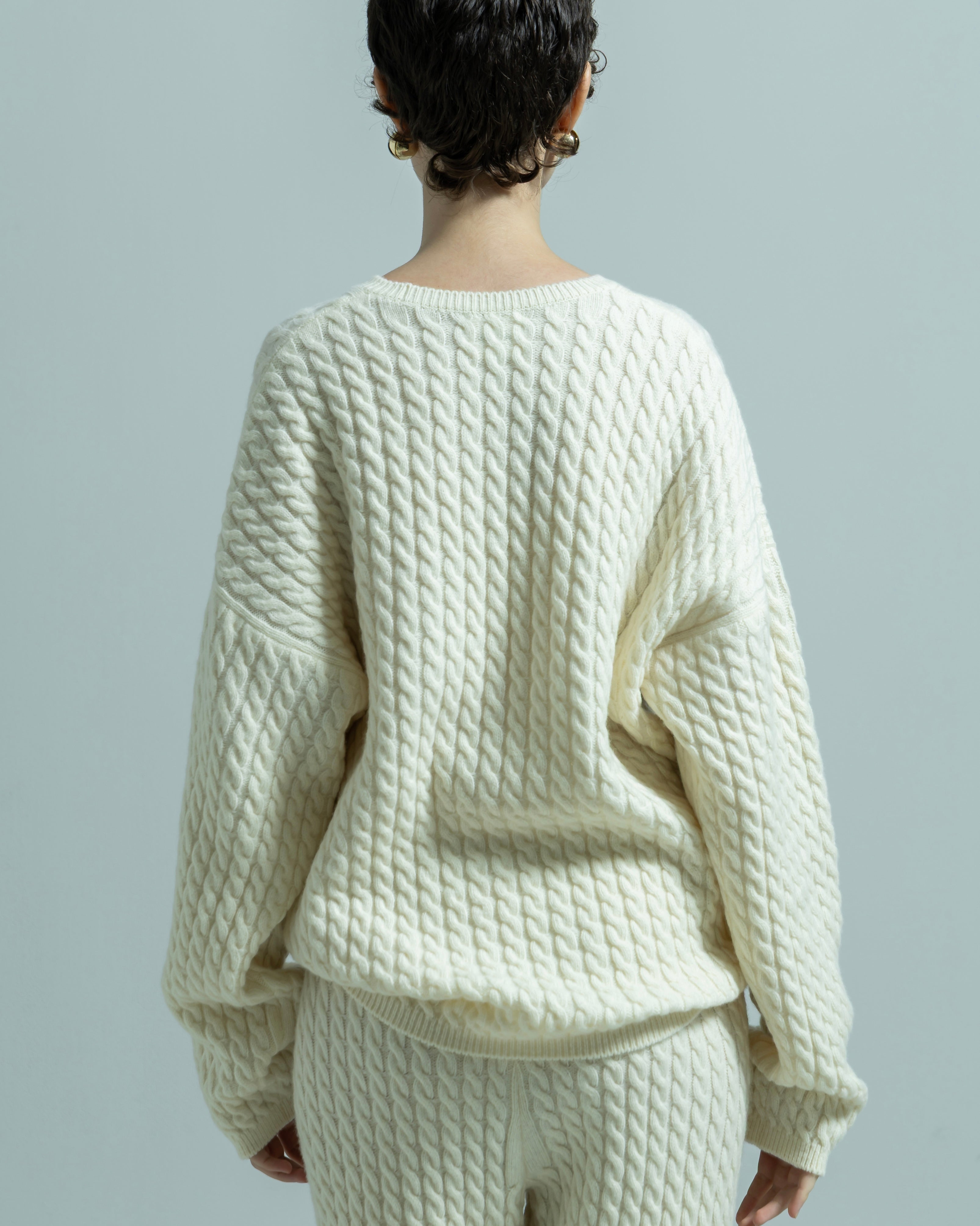 WOOL NYLON CABLE KNIT PULLOVER（ウールナイロンケーブルニットプルオーバー）｜BIYOMA（ビヨーマ）OFFICIAL ONLINE STORE
