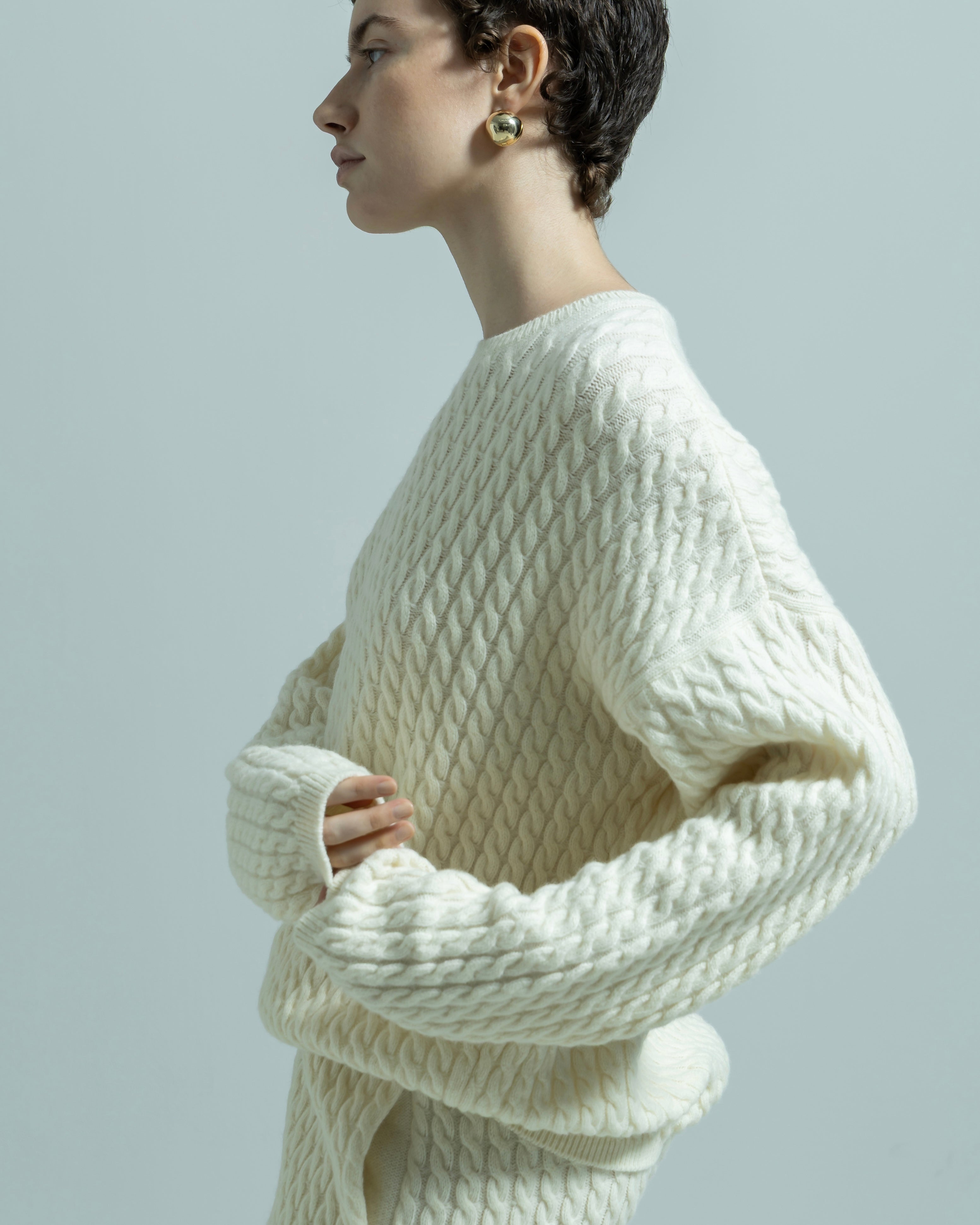 WOOL NYLON CABLE KNIT PULLOVER（ウールナイロンケーブルニットプルオーバー）｜BIYOMA（ビヨーマ）OFFICIAL ONLINE STORE