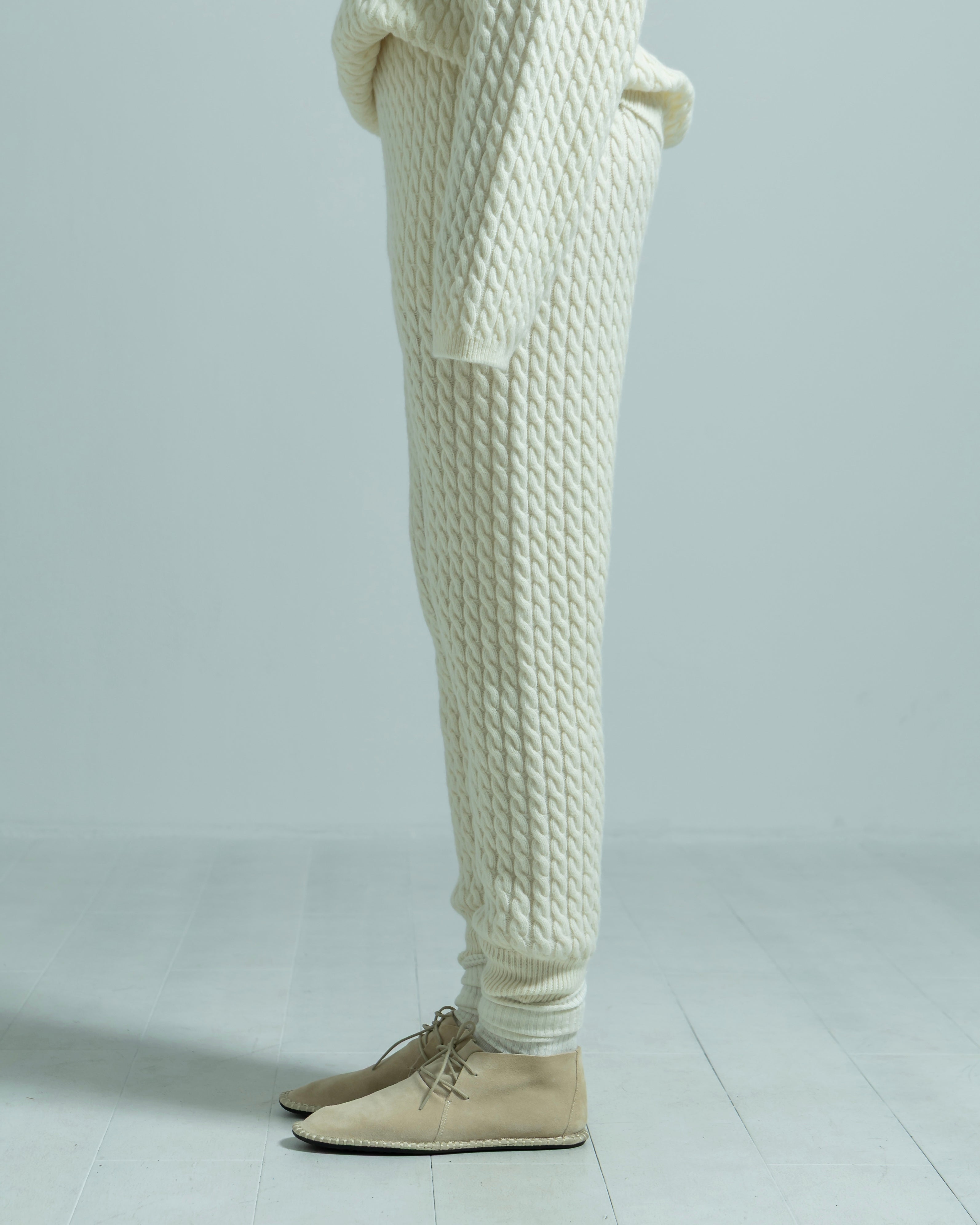 WOOL NYLON CABLE KNIT PANTS（ウールナイロンケーブルニットパンツ